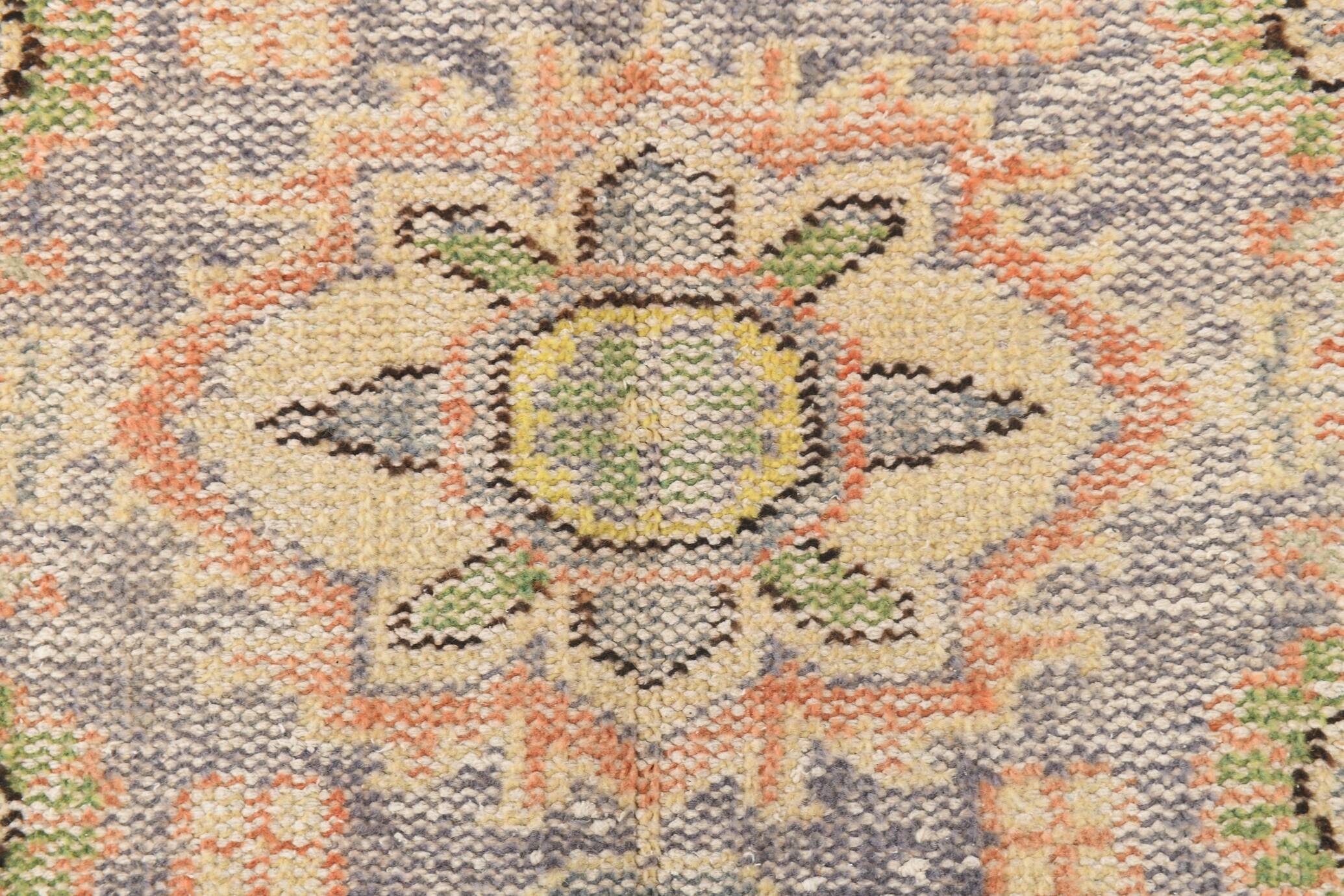 6x9 Light Yellow & Red Classic Pattern Vintage Rug, 183x279Cm