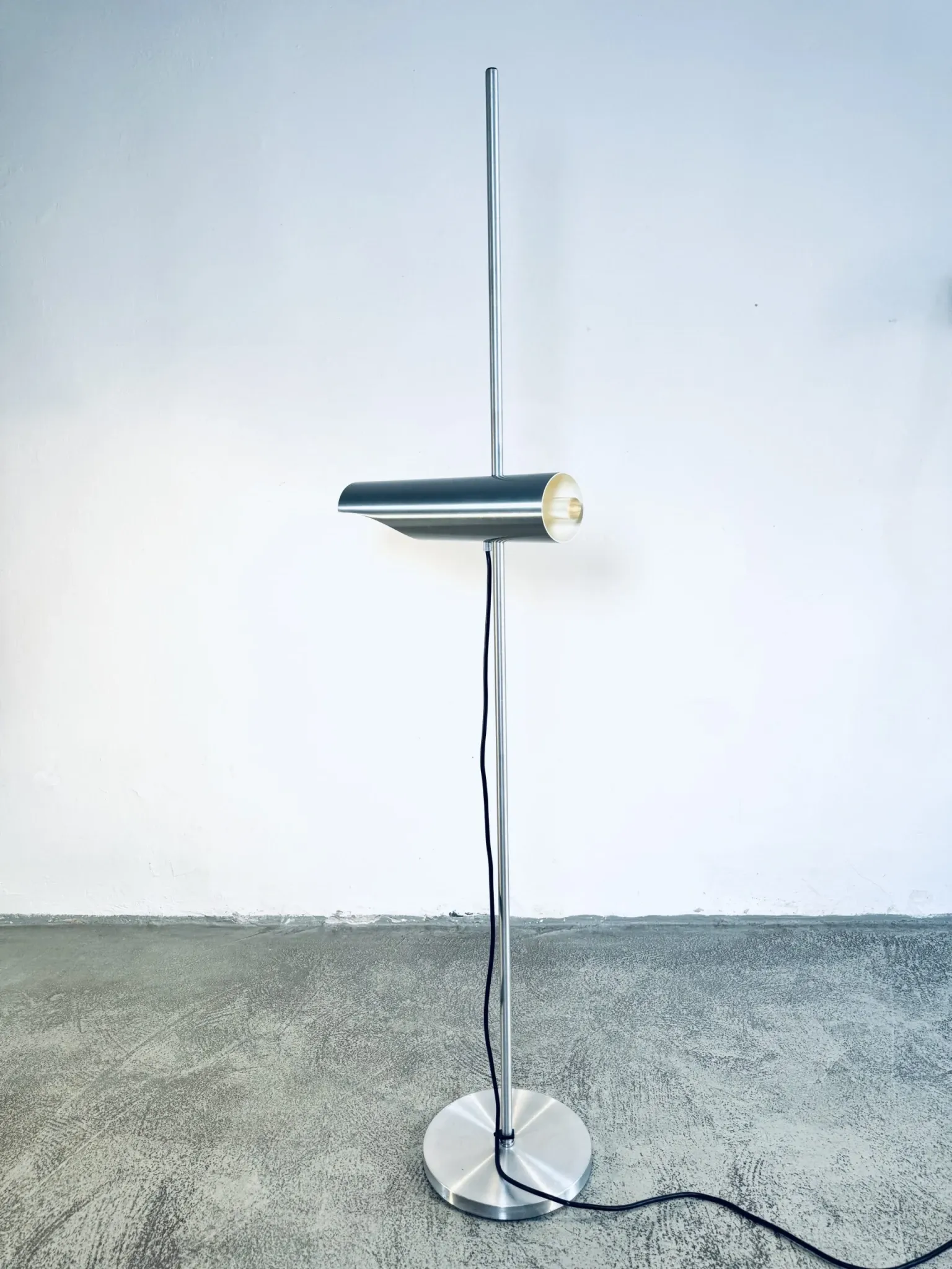 D-2003 Periskoop Floor Lamp By Maija Liisa Komulainen For Raak Amsterdam, The Netherlands, 1960S