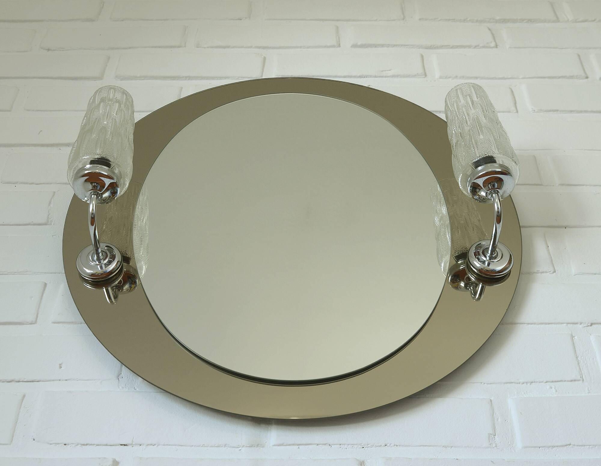 Miroir de courtoisie éclairé, miroir mural de salle de bain vintage d'Allemagne des années 1980