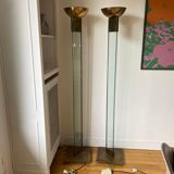 Paire de grands lampadaires en verre et laiton années 70