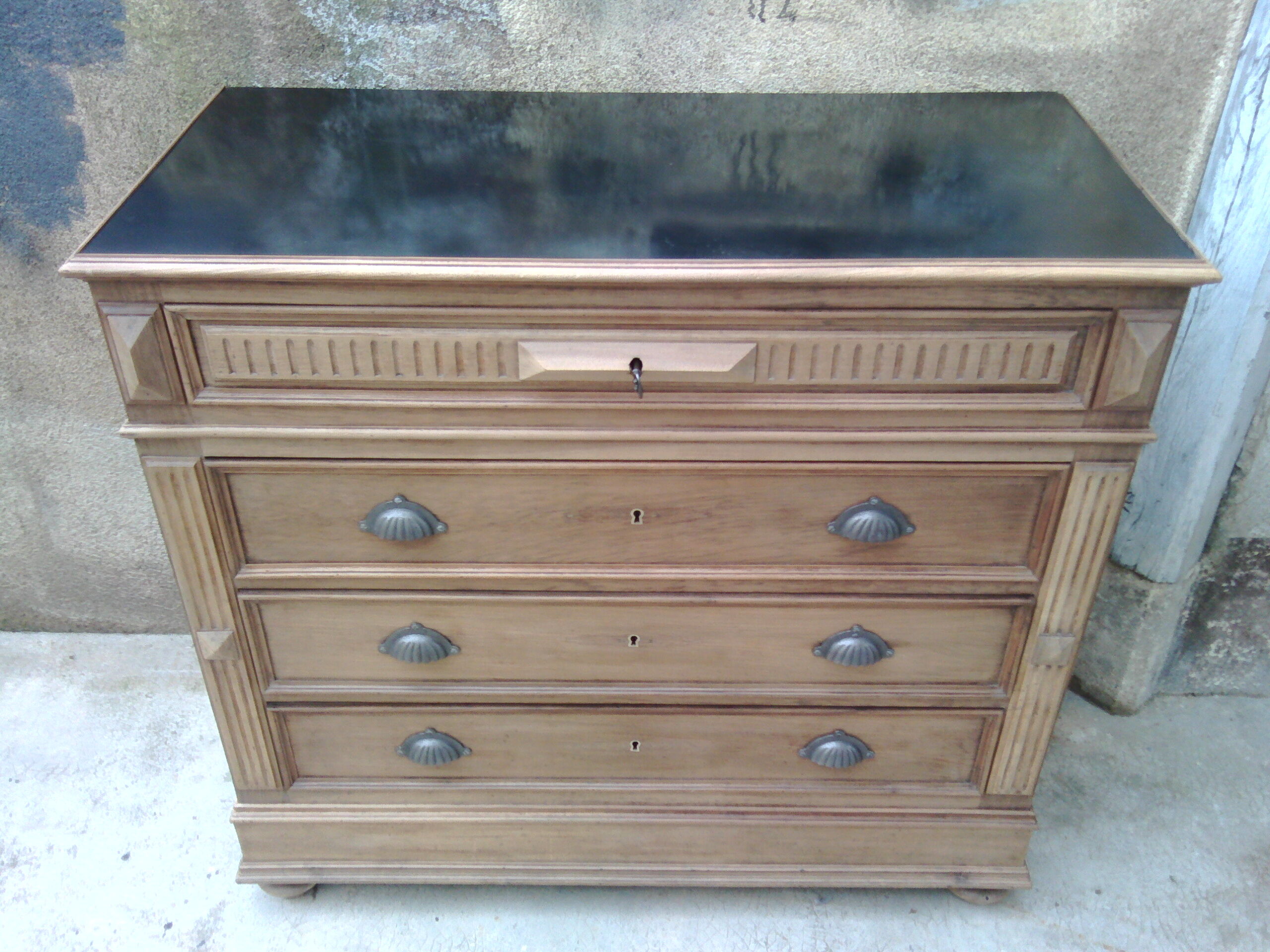 Ancient walnut dresser 1900