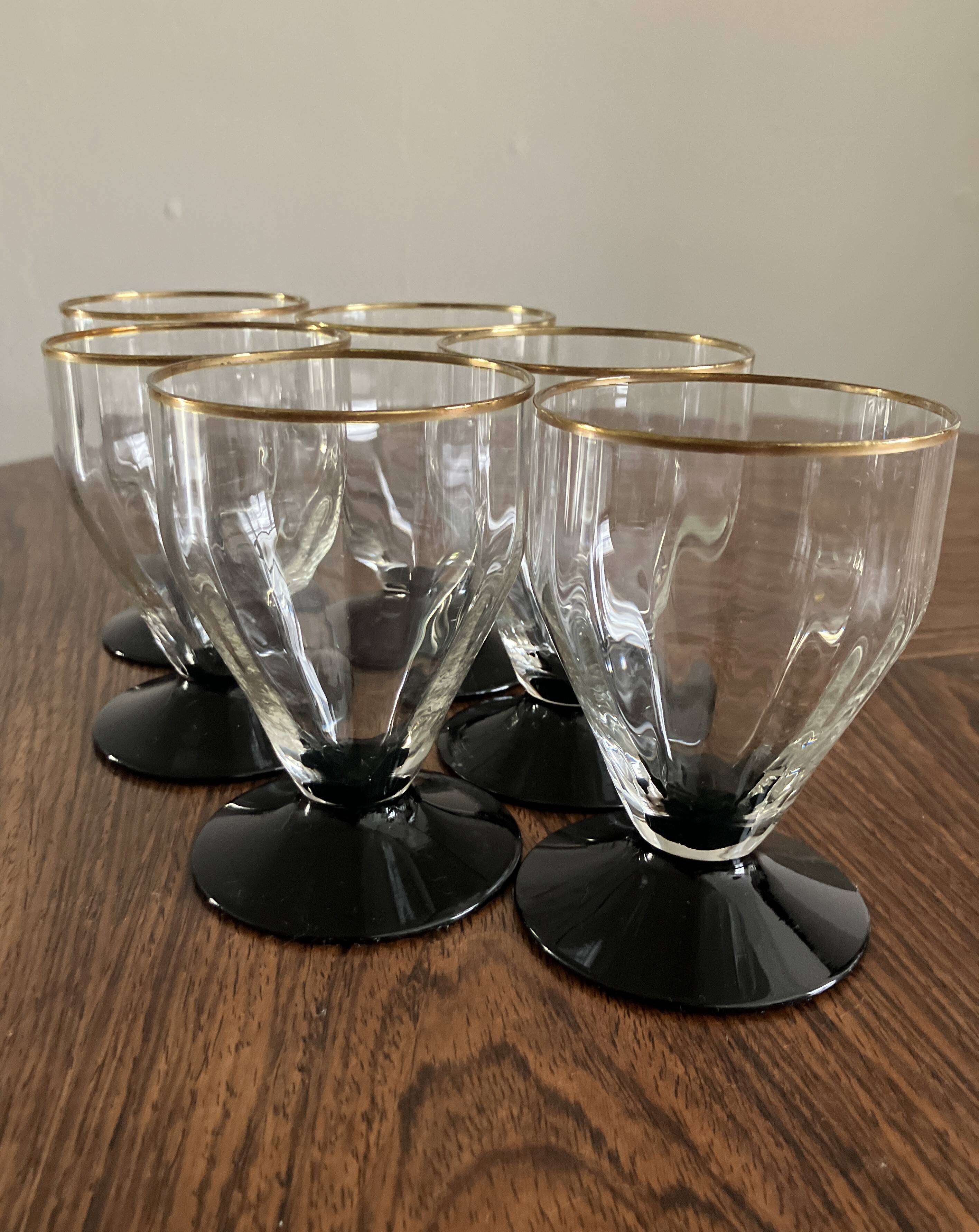 Suite de 6 verres Art Déco, années 30