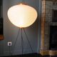Lampadaire Akari 10A de Isamu Noguchi