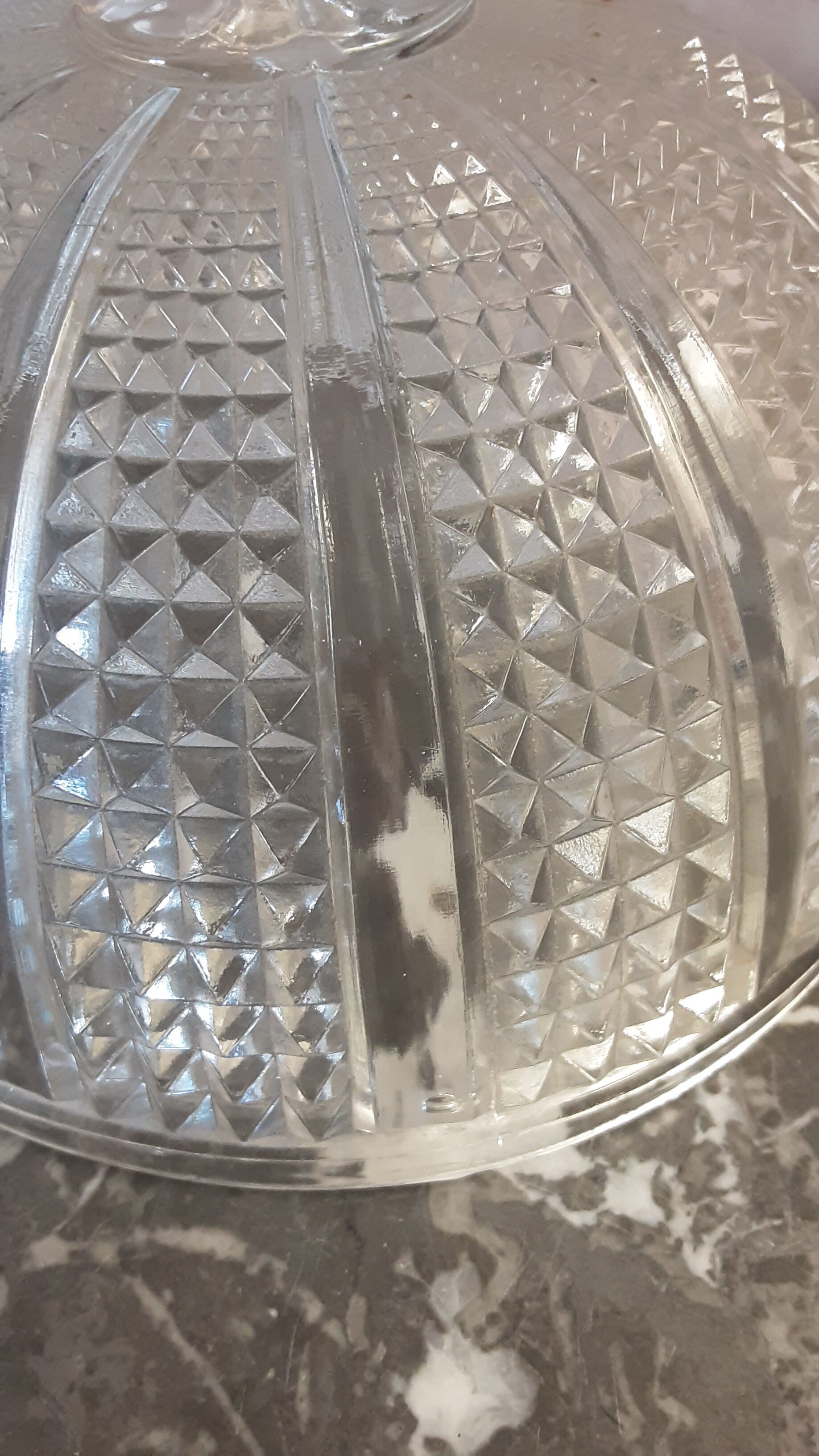 ANCIENNE CLOCHE A Fromage Sur Son Plateau En Verre Moule Art Deco EUR