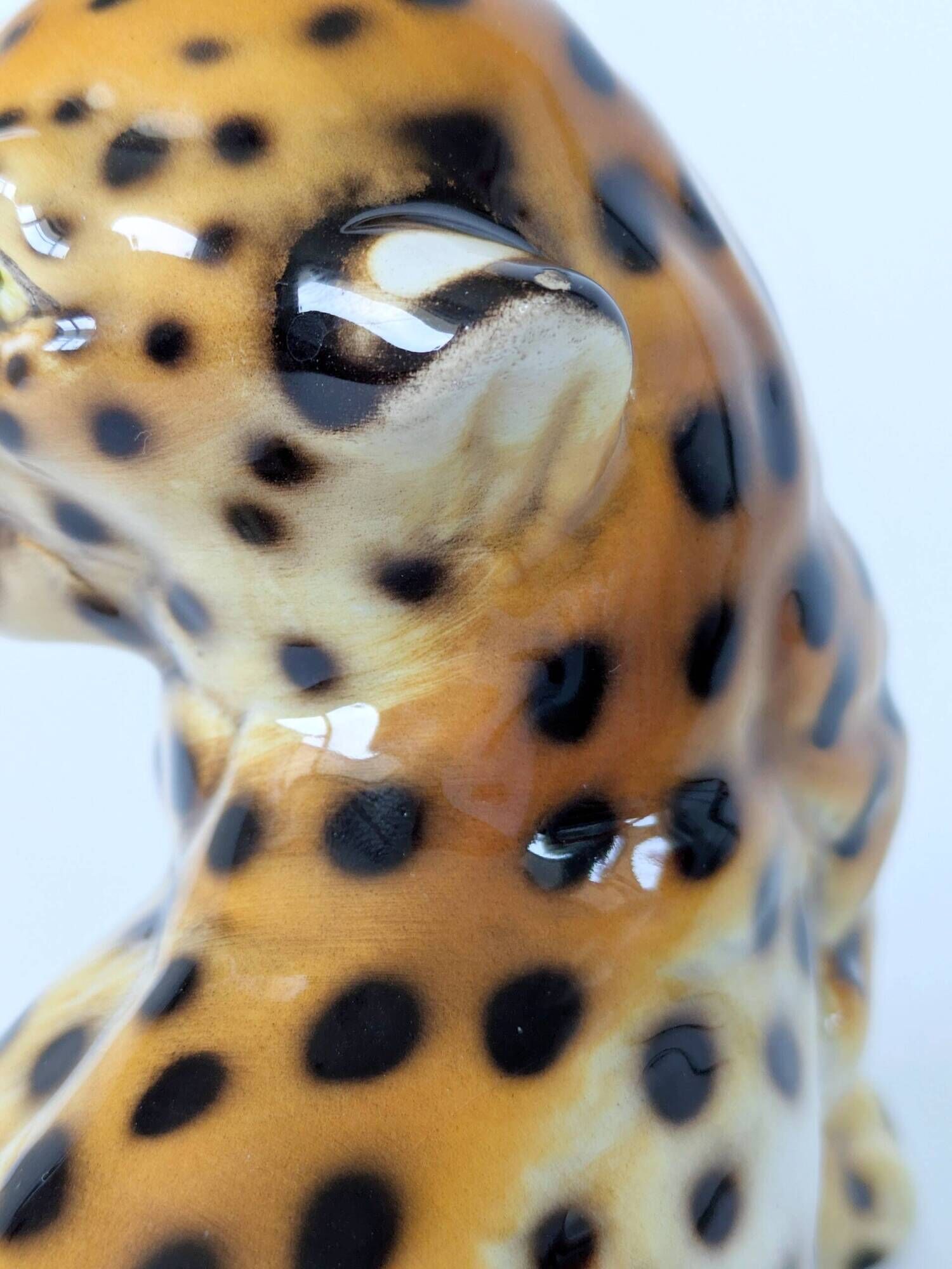 Porcelain leopard statuette, Ronzan, Italy, 1950s