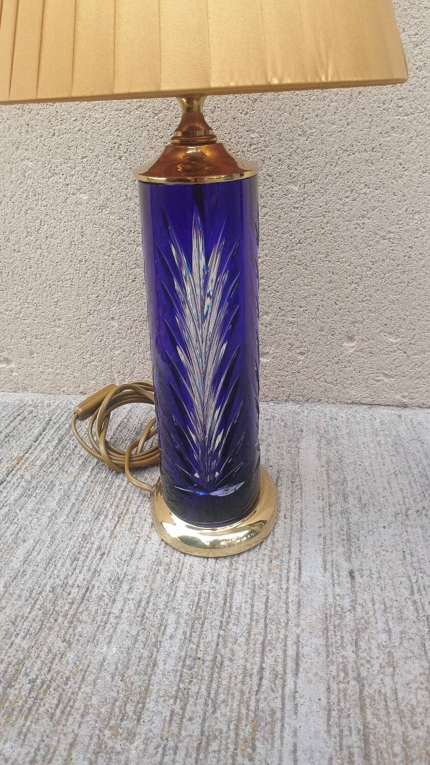Superb blue crystal lamp vintage 80's to place Feese made in Germany.