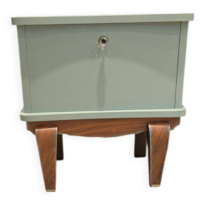 Table de chevet relookée