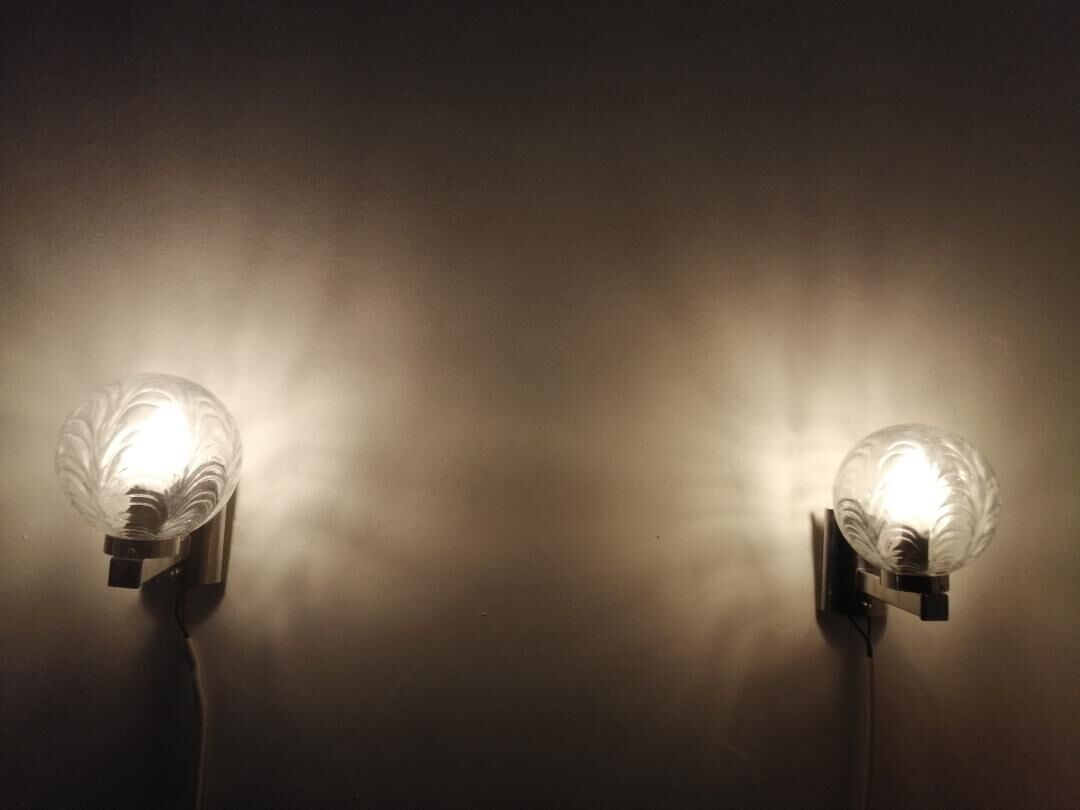 Pair of wall lamps 70 Italy chrome and pressed molded glass