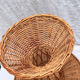 Table d’appoint artisanale vintage en osier tressé