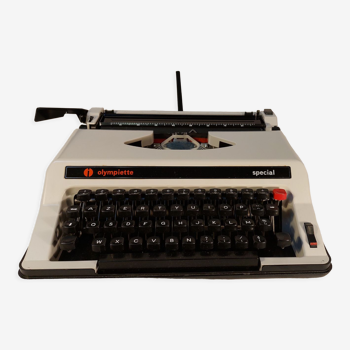 Olympia Olympiette Special vintage mechanical typewriter