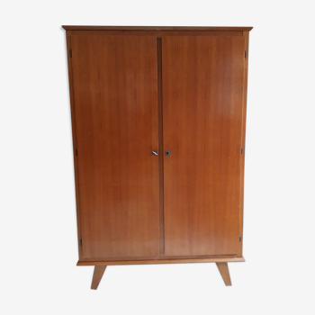 Armoire vintage