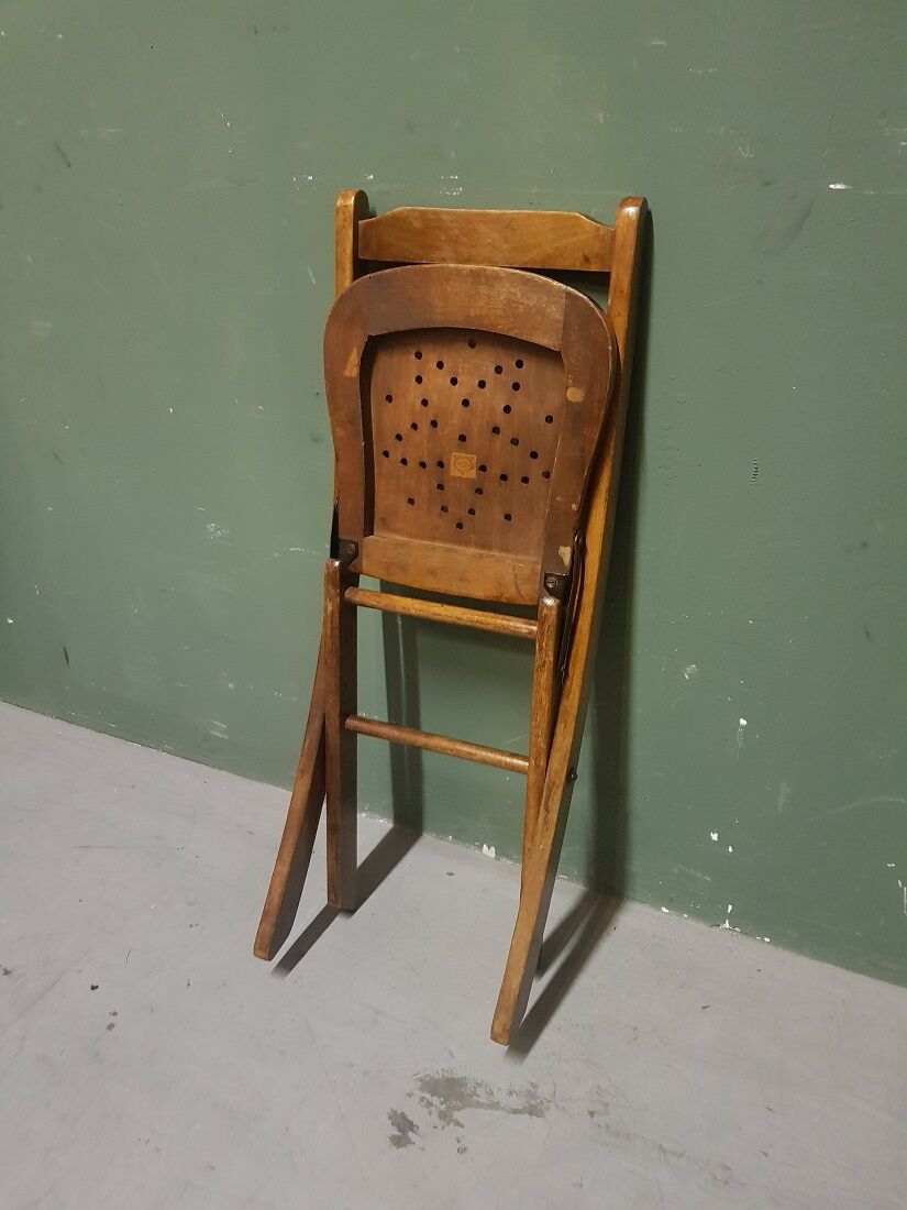 Old Venesta Children's Folding Chair, 1st half 20th Century.