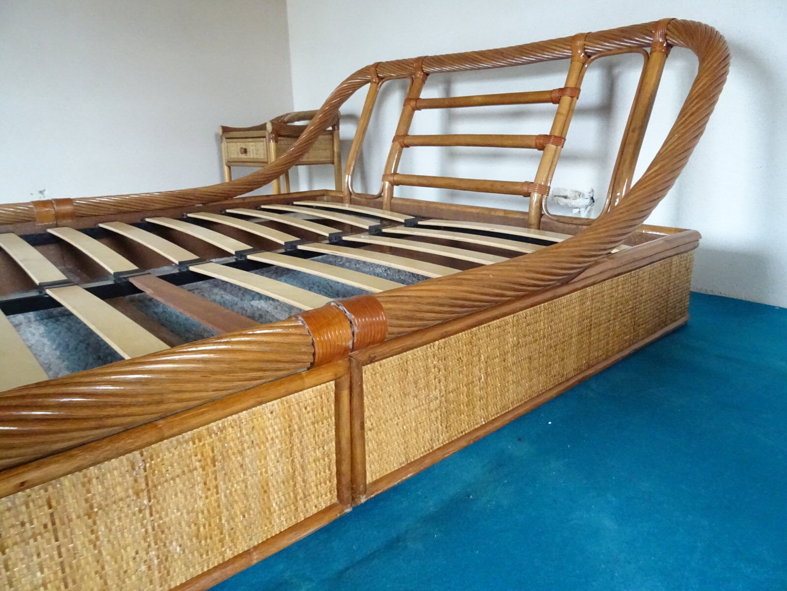 Double rattan bed and his pair of bedsides