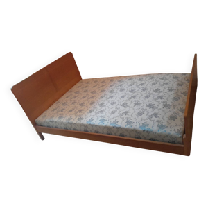 Lit vintage en bois 120
