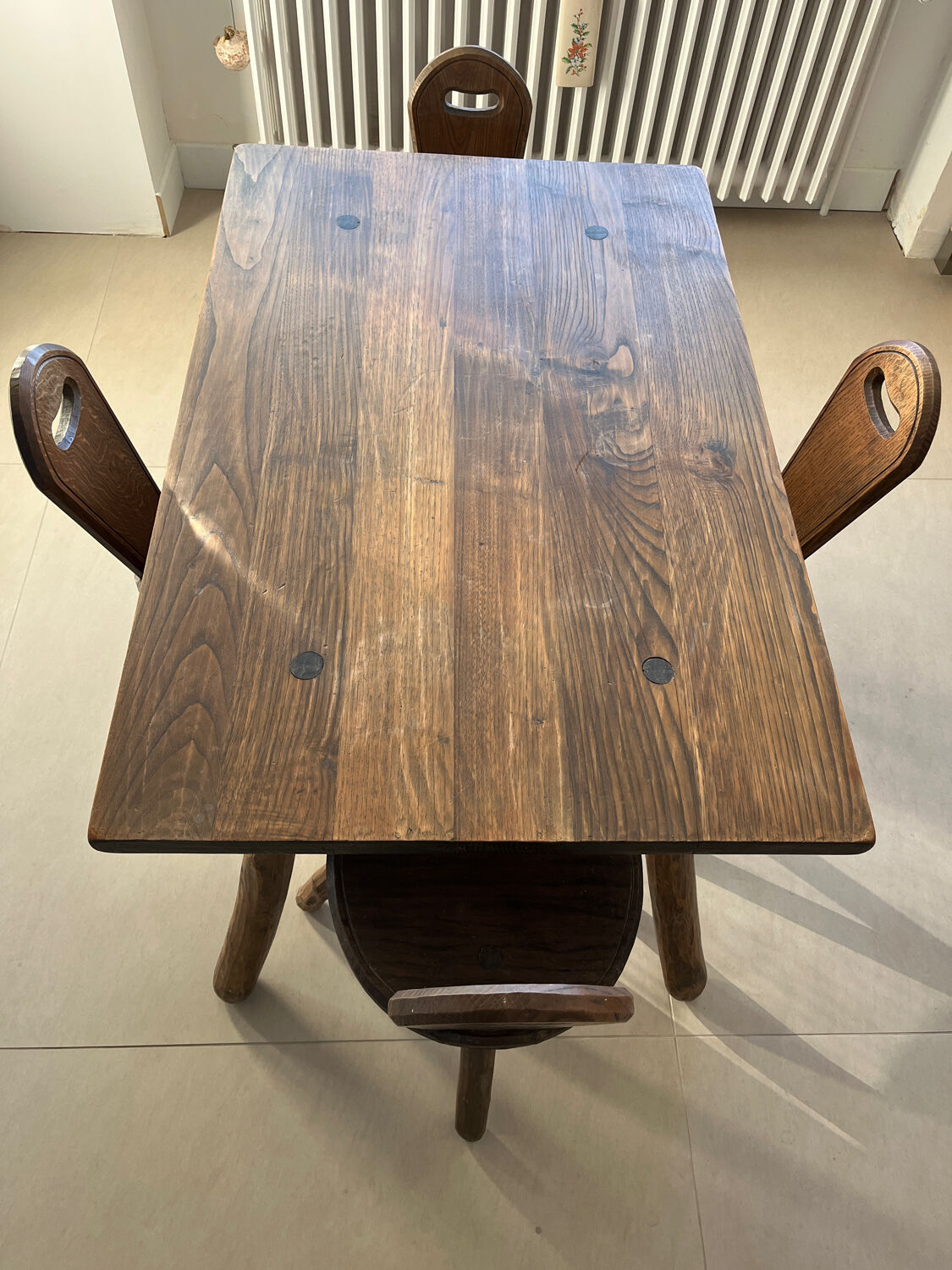 Table with its 4 brutalist chairs from the 1960s.