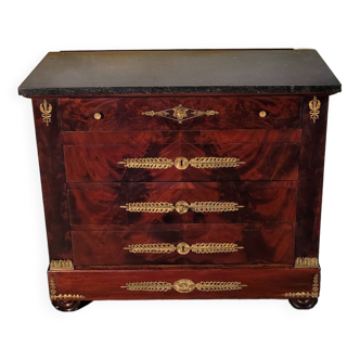 Petite commode époque Napoléon III en acajou