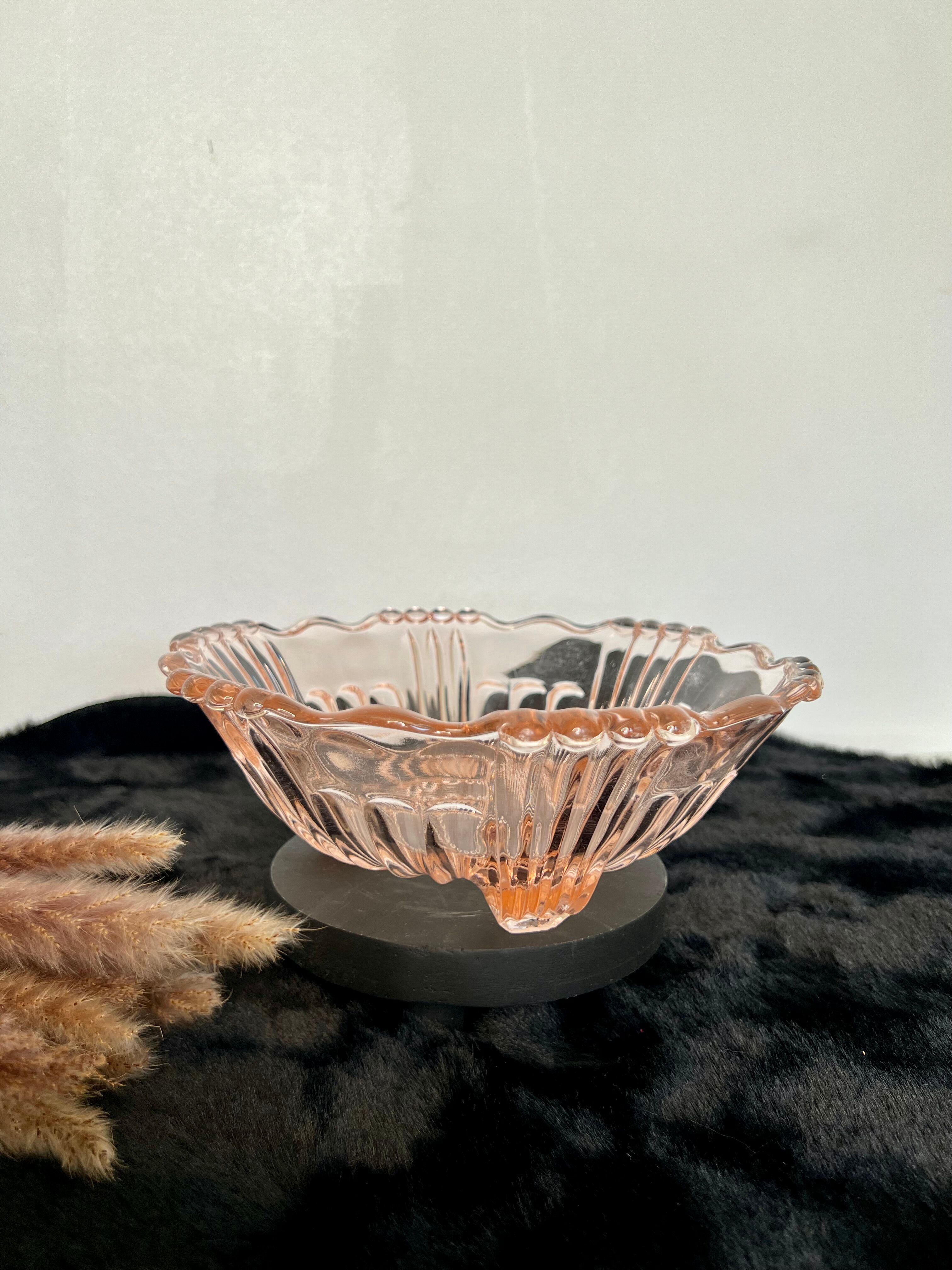 Glass rosaline flat cut on feet art deco