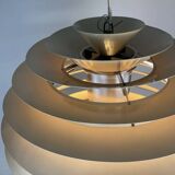 Louvre lamp, Poul Henningsen