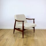 Vintage armchair GFM 300-202 design J.Kedziorek Loft 70s vintage beige boucle lamb - 2 pieces available