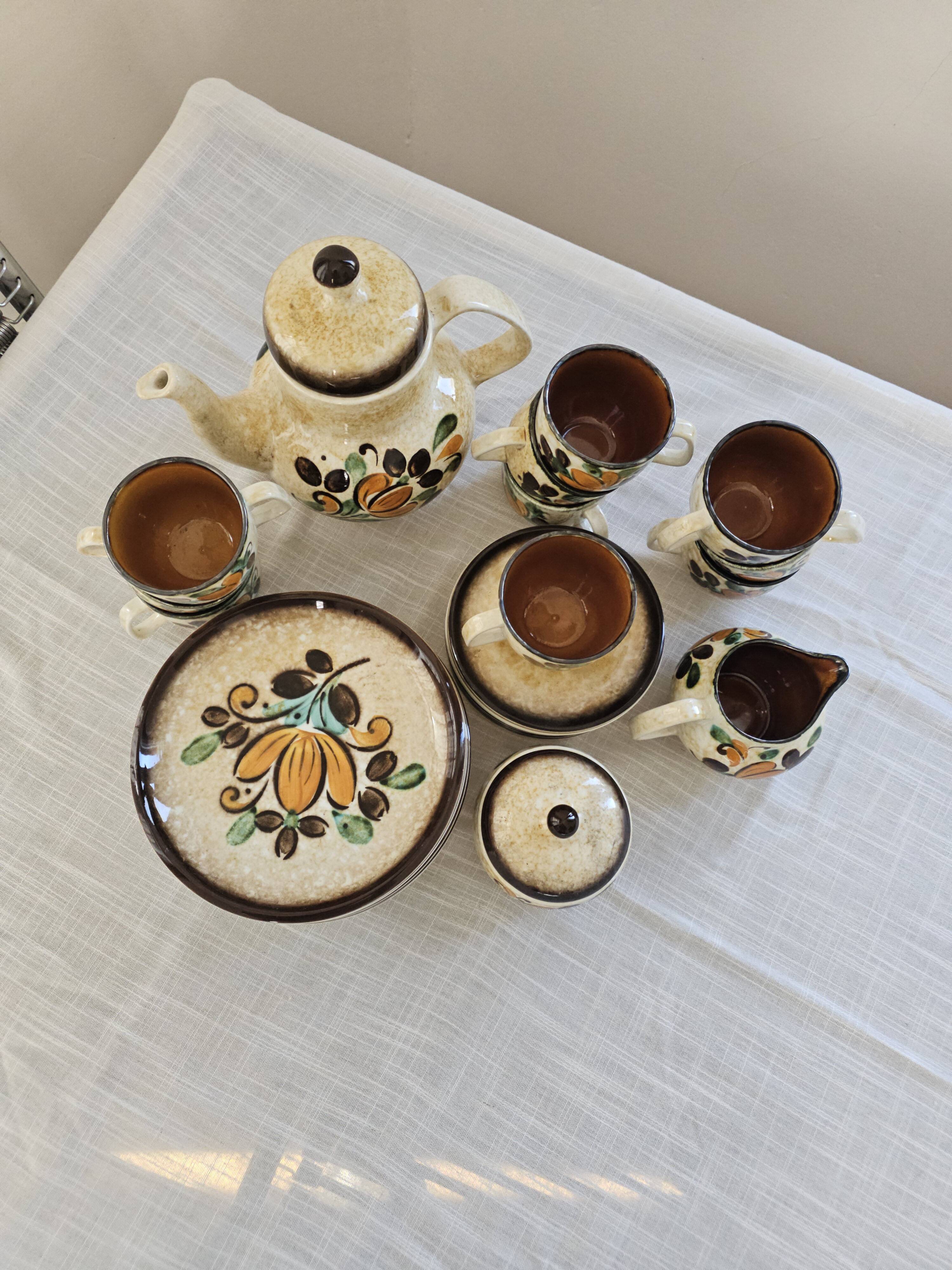 Coffee service for 10 people Boch La Louvière Corfu collection