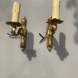 2 appliques en laiton figurant un bougeoir
