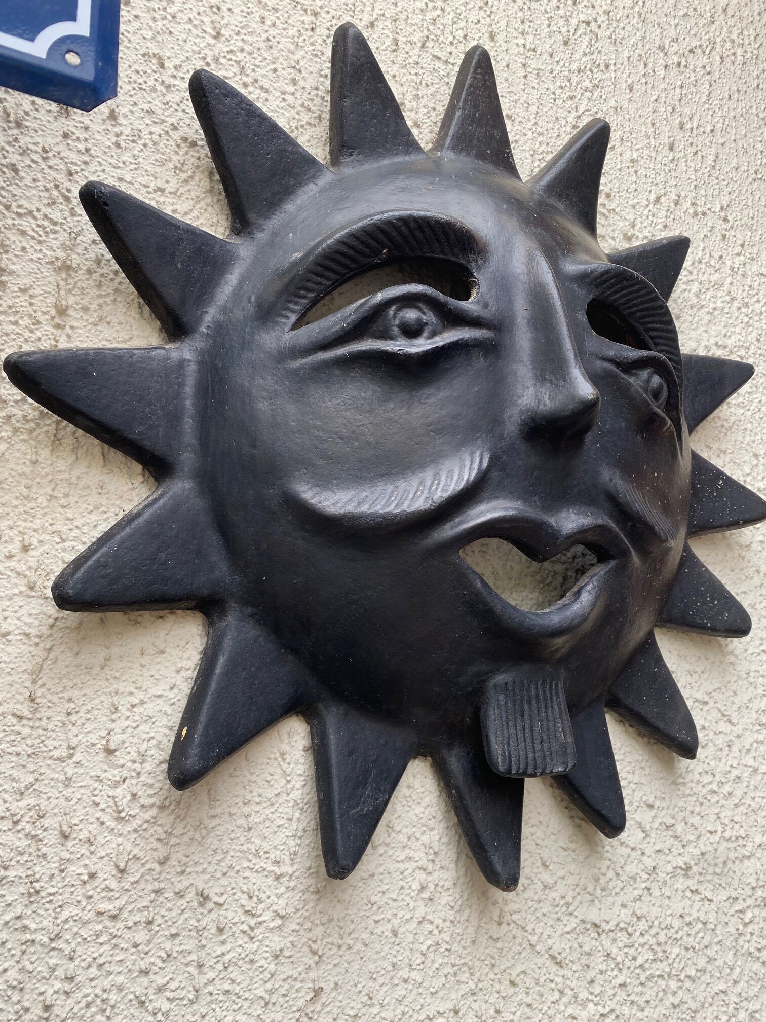 Black ceramic sun