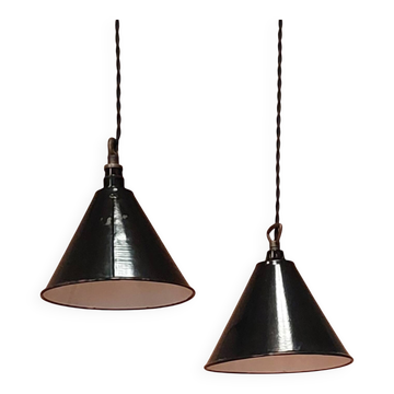 Pair of enamelled sheet metal pendant lights