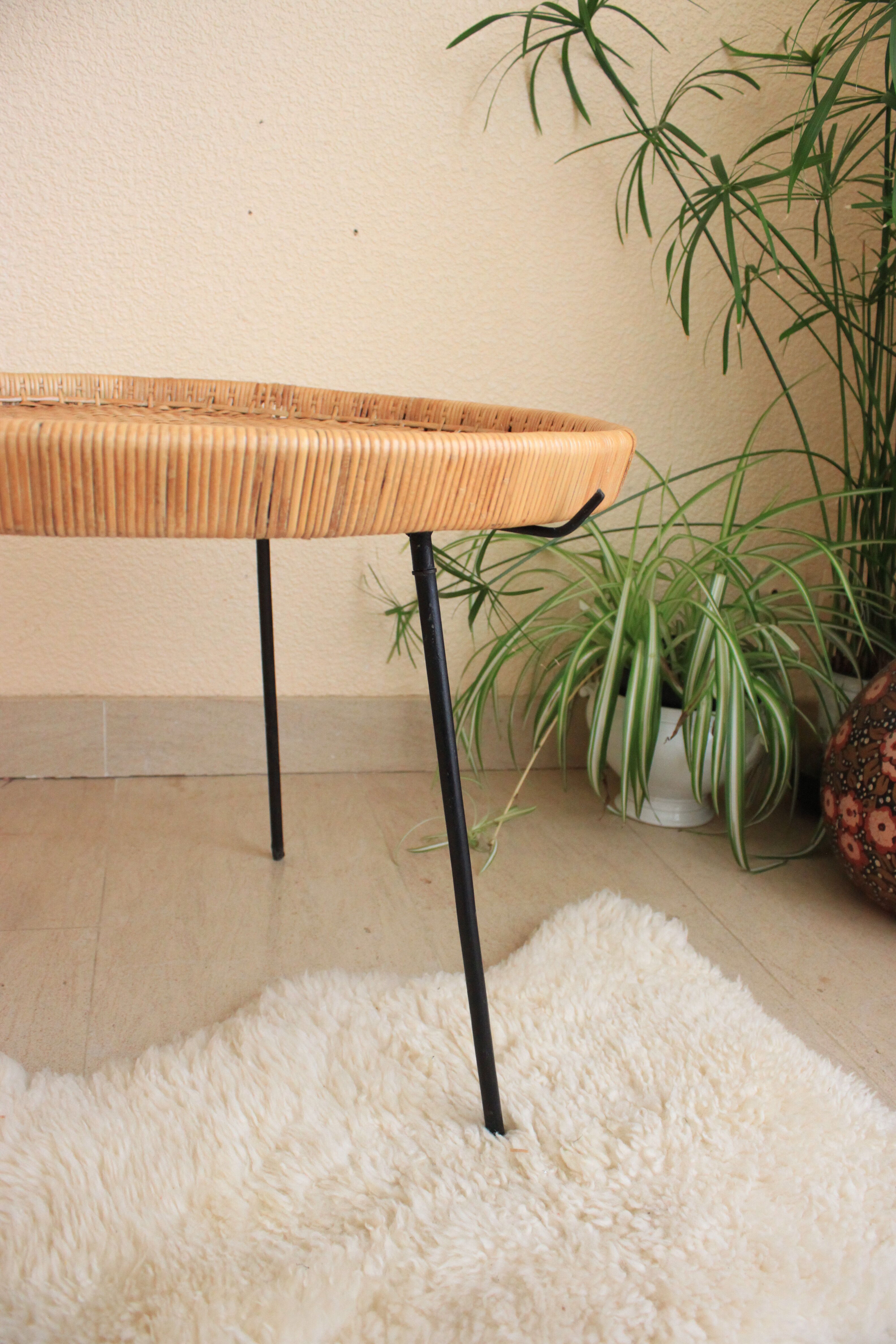Tripod rattan coffee table, removable top