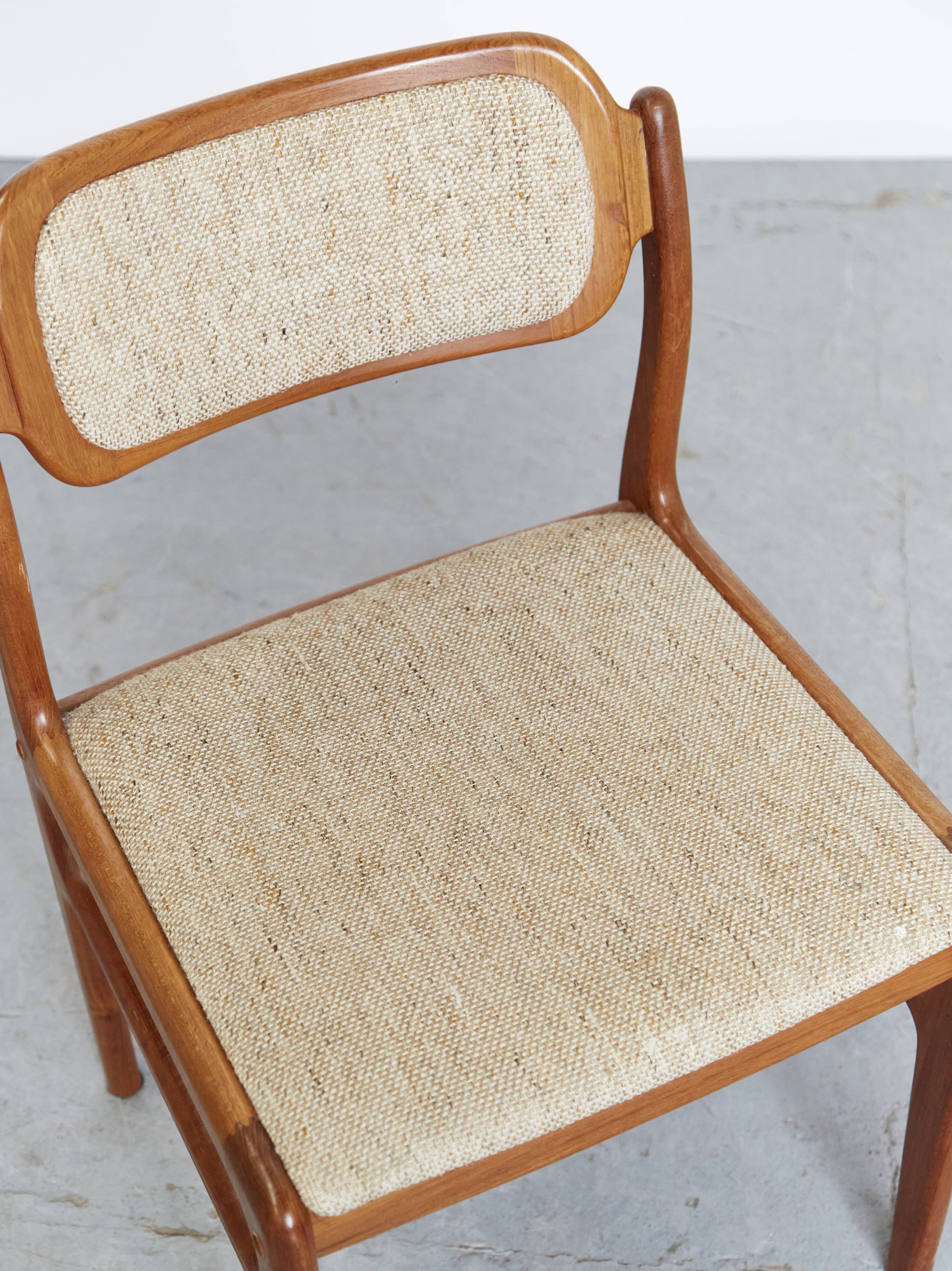 Johannes Andersen teak dining chairs for Uldum