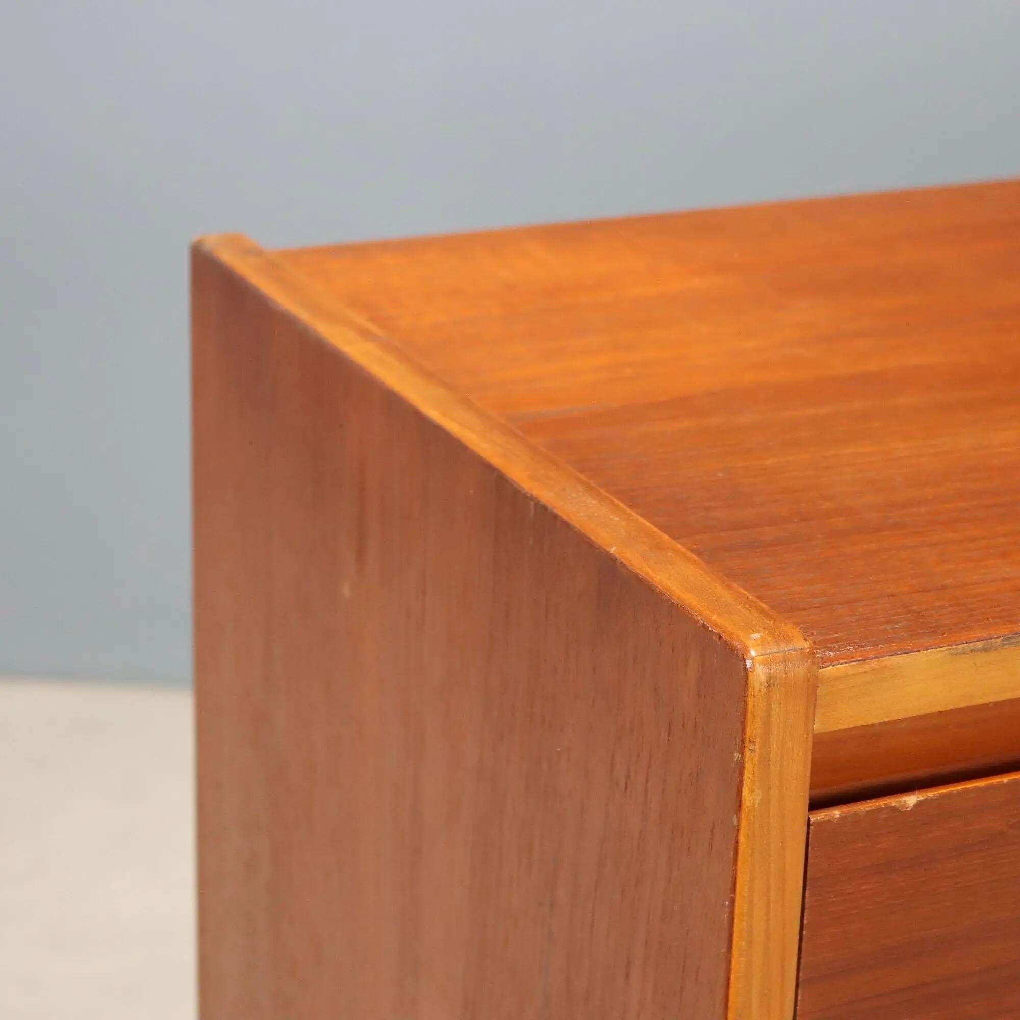 Commode vintage en teck à 3 tiroirs, design Italie, années 1960