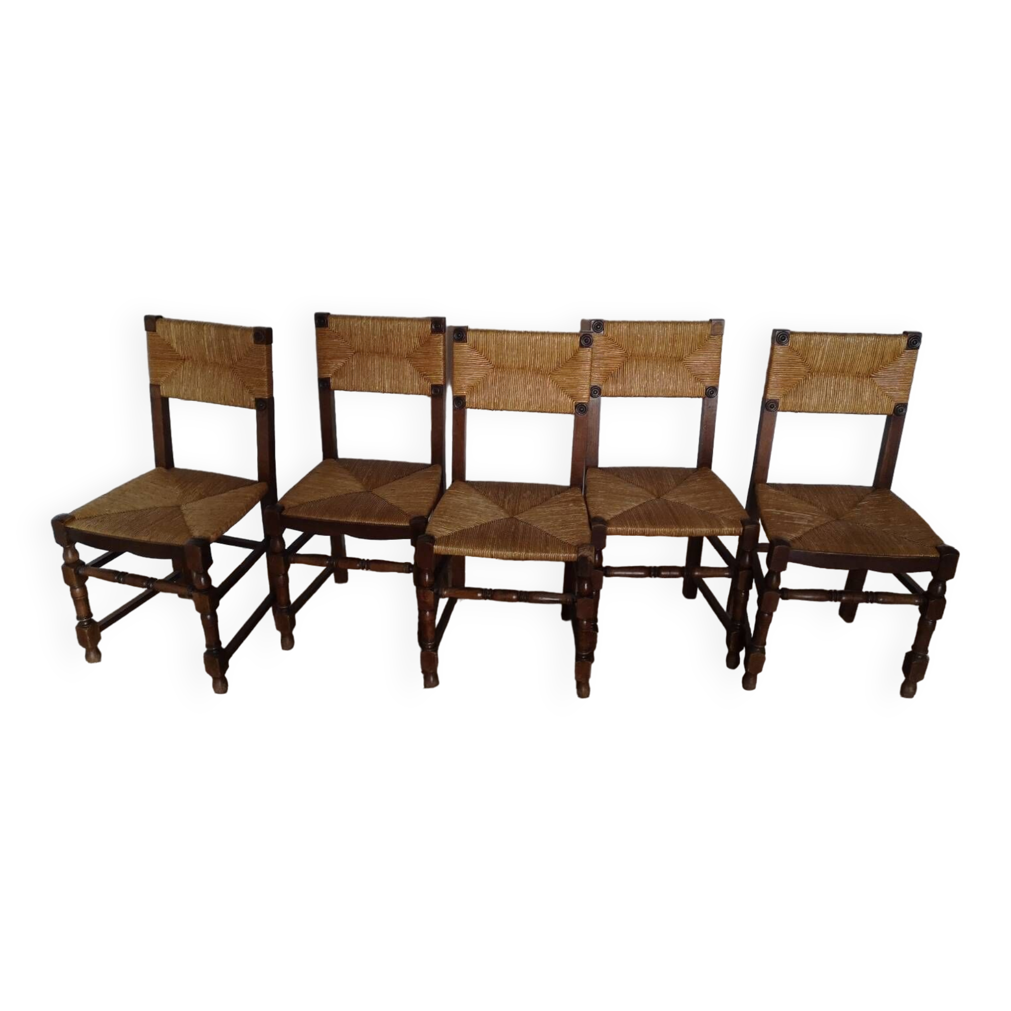 Set of 5 straw chairs