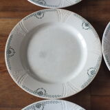 + 9 flat plates in Iron Earth Gien clara service +