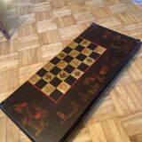 Chessboard and backgammon in lacquer and horn