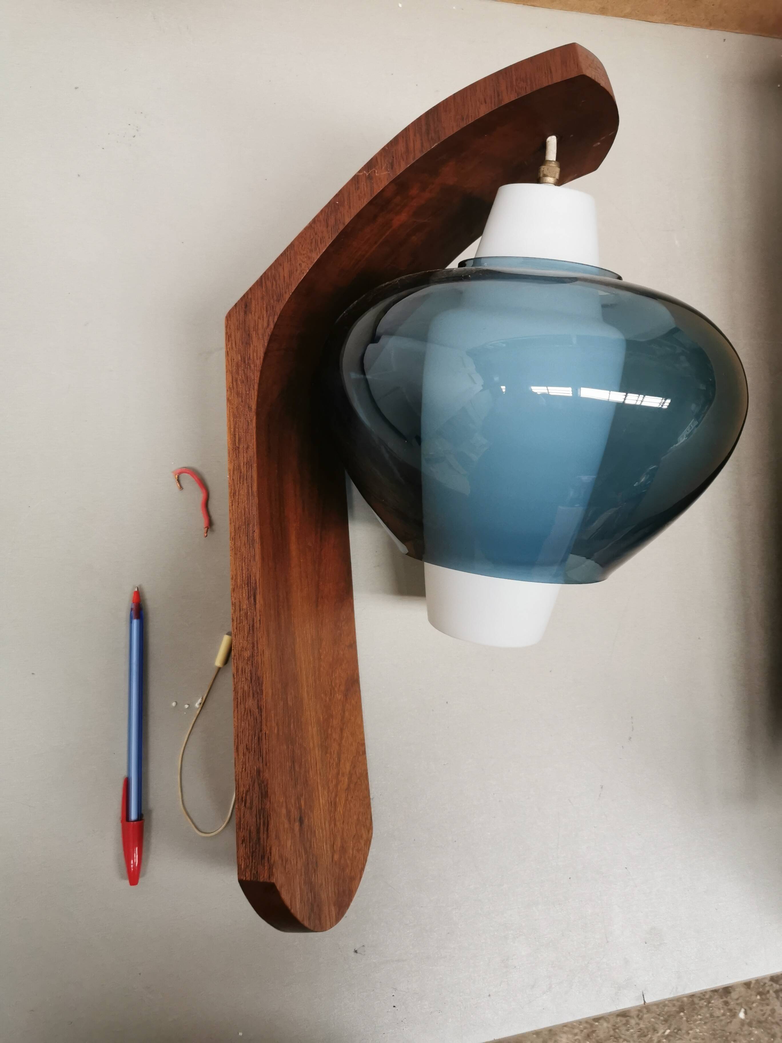 Vintage scandinavian wall light Louis Kalff