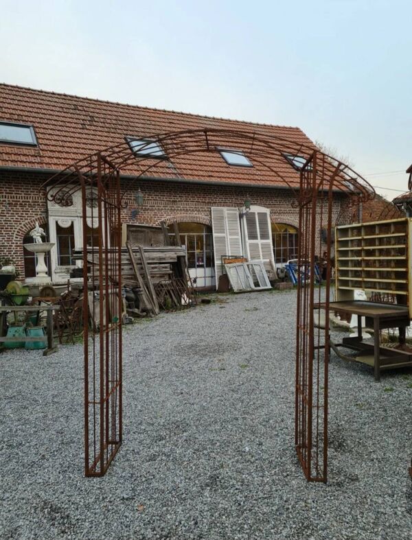 Arche de jardin en fer forgé