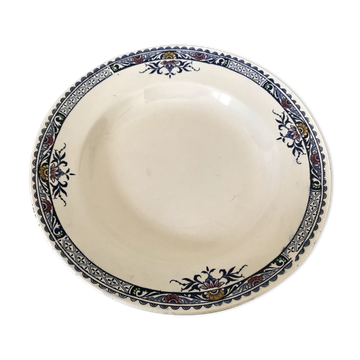 Lot of 5 lily Longchamp hollow plates, iron earth