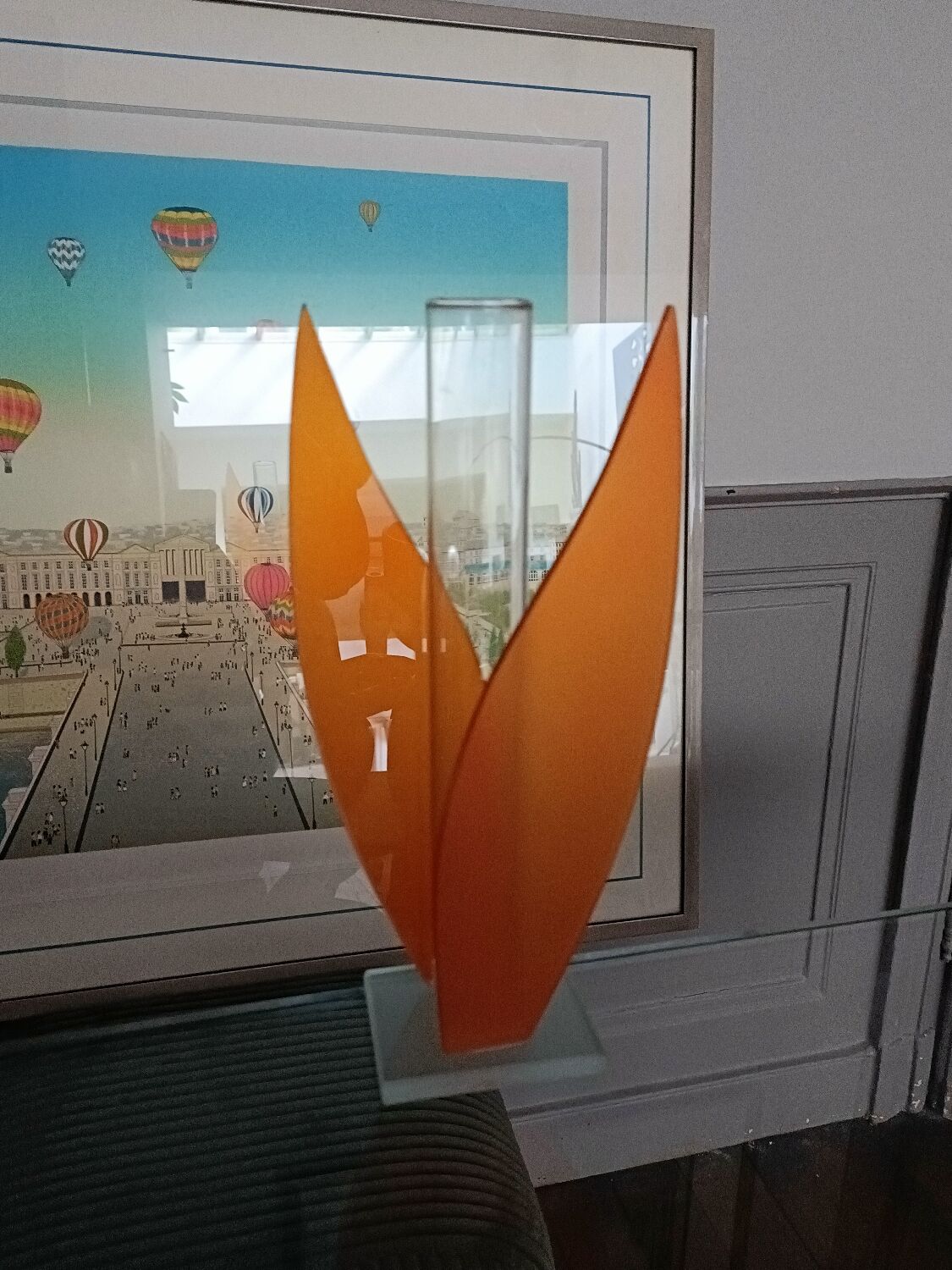 Vintage orange soliflore