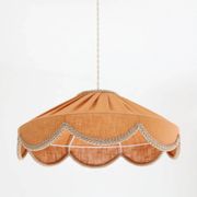 Suspension in a solid floral shape Cosette "caramel"