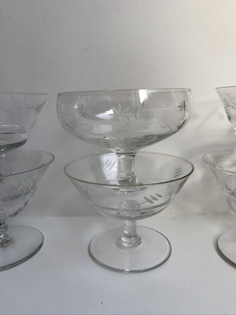 lot de 6 coupes à champagne dépareillées en cristal gravé années 30