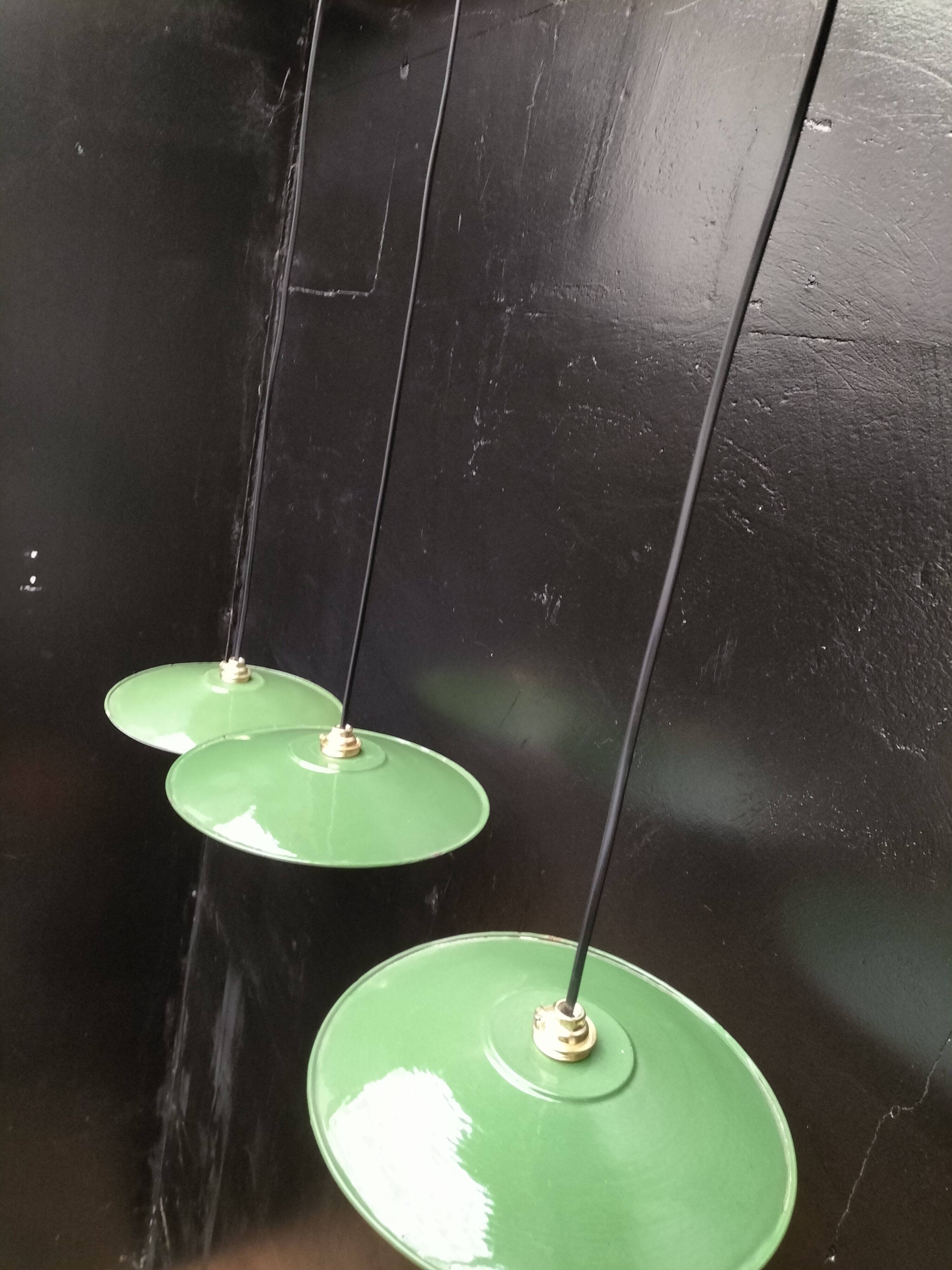 Enamelled sheet metal suspensions