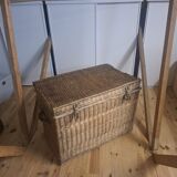 Wicker travel trunk