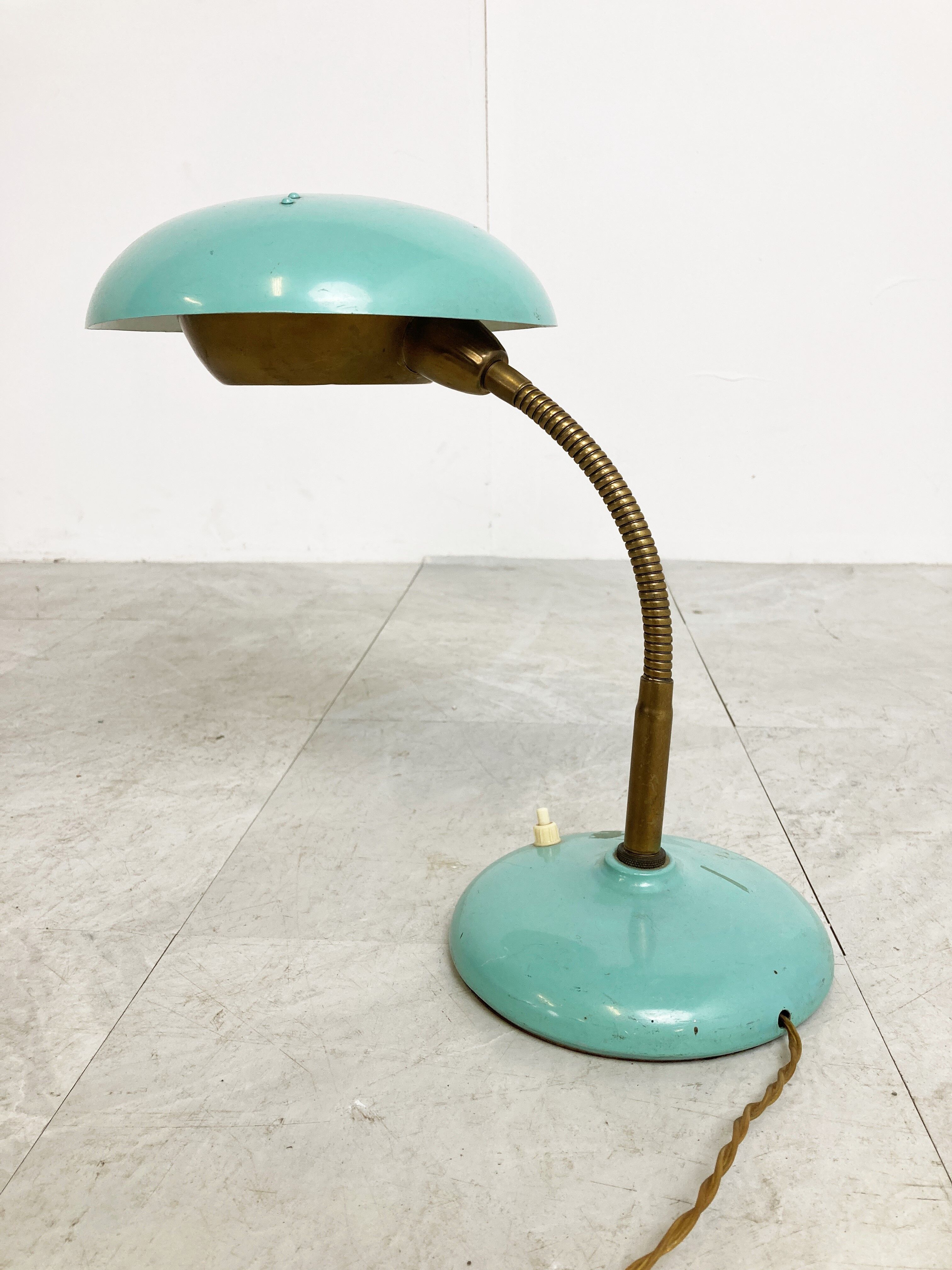 Vintage mid-century modern italian table lamp - 1960's