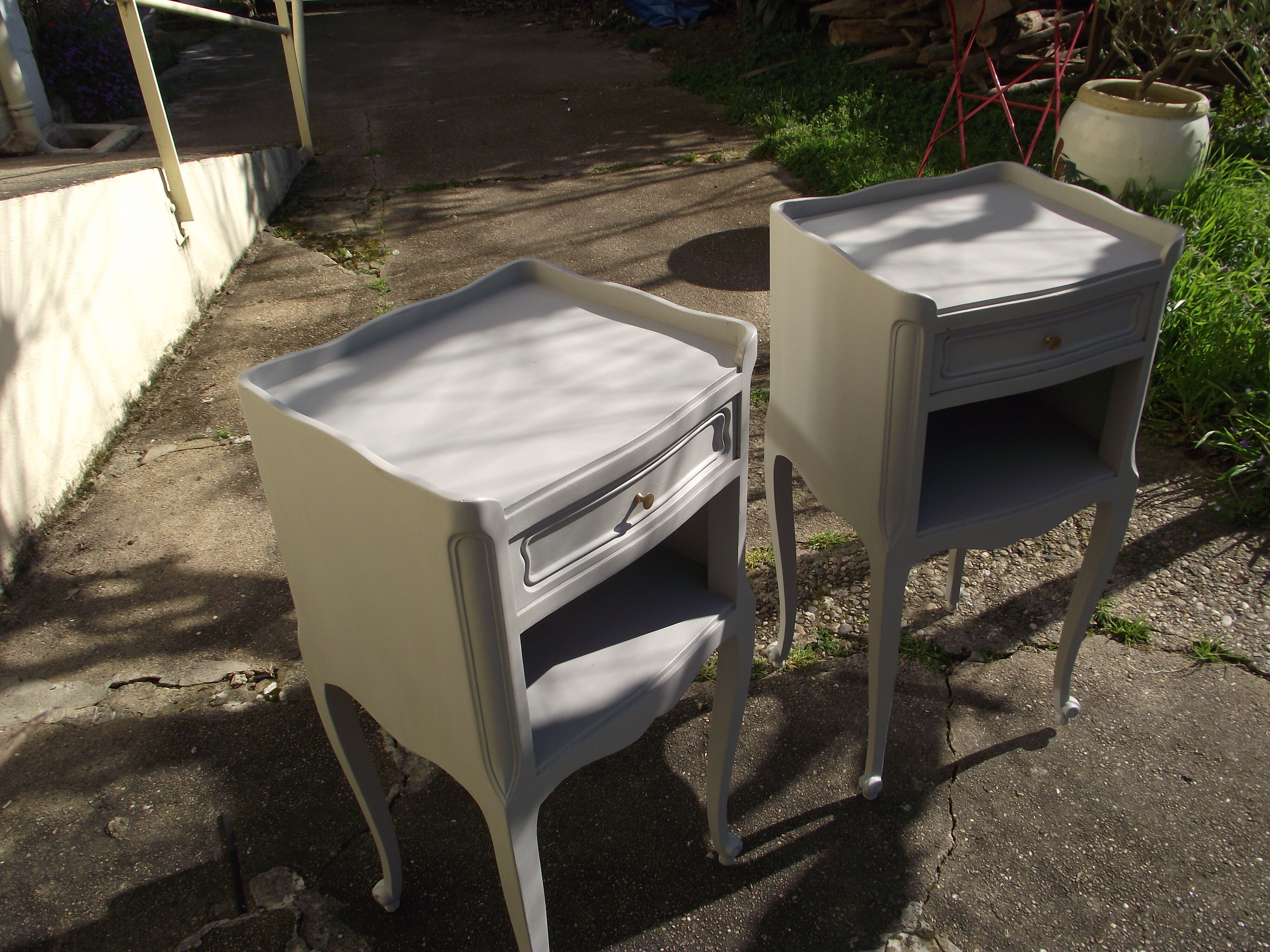 Pair of bedside tables in the style of Louis XV painted.