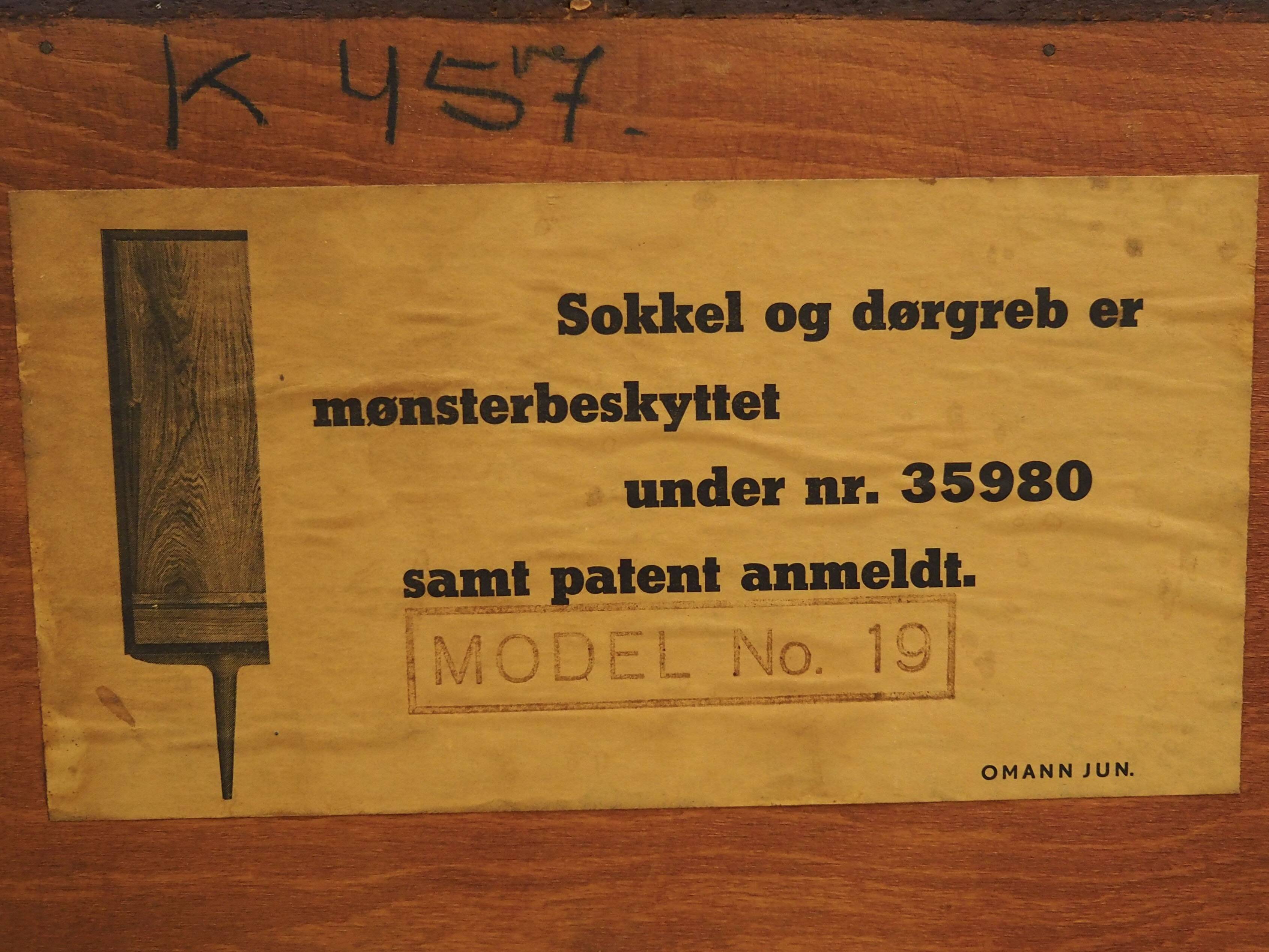 Buffet haut en palissandre, design danois, années 1970, fabricant : Omann Jun