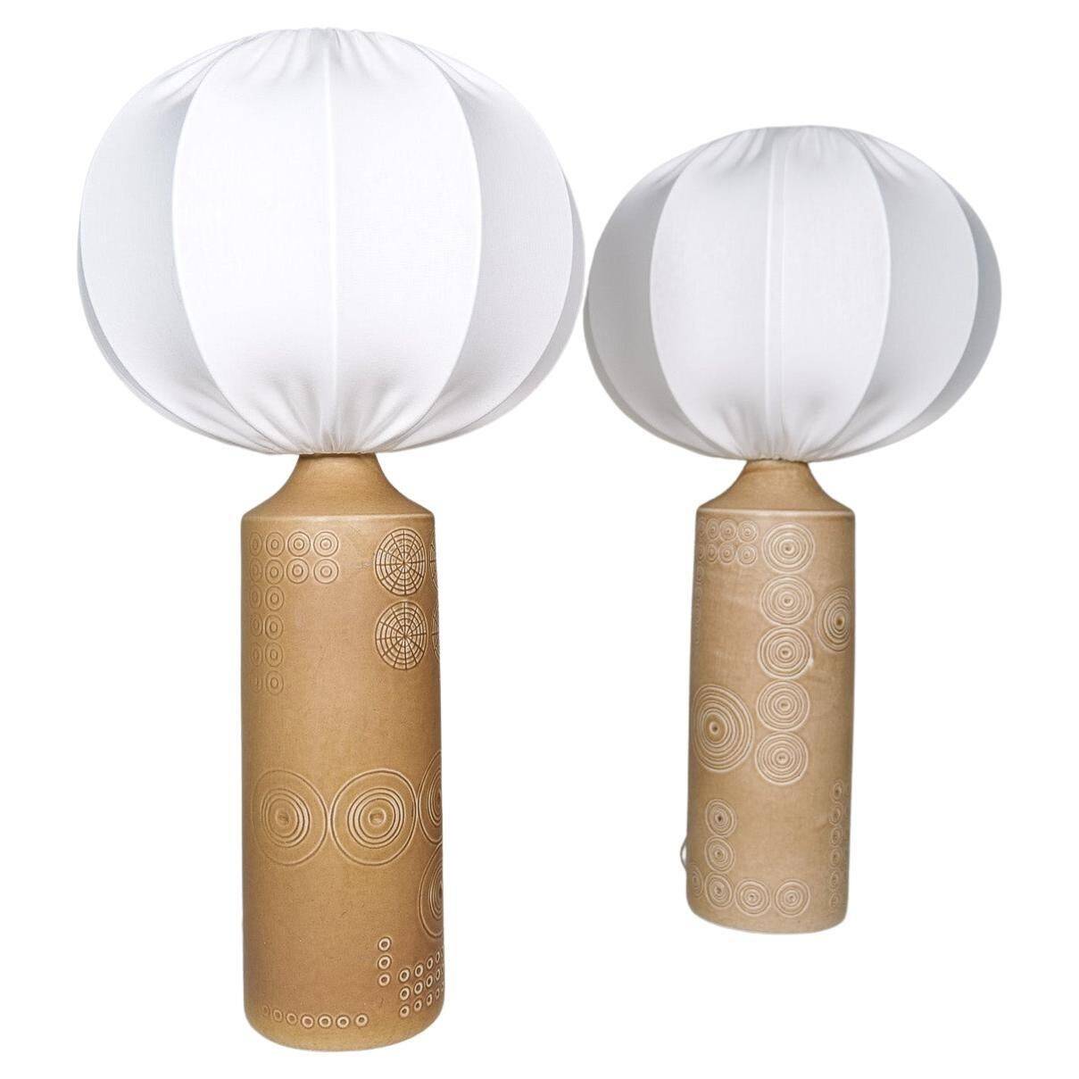 Pair of Midcentury porcelain lamps by Olle Alberius, Rorstrand, Sweden, 1960s.