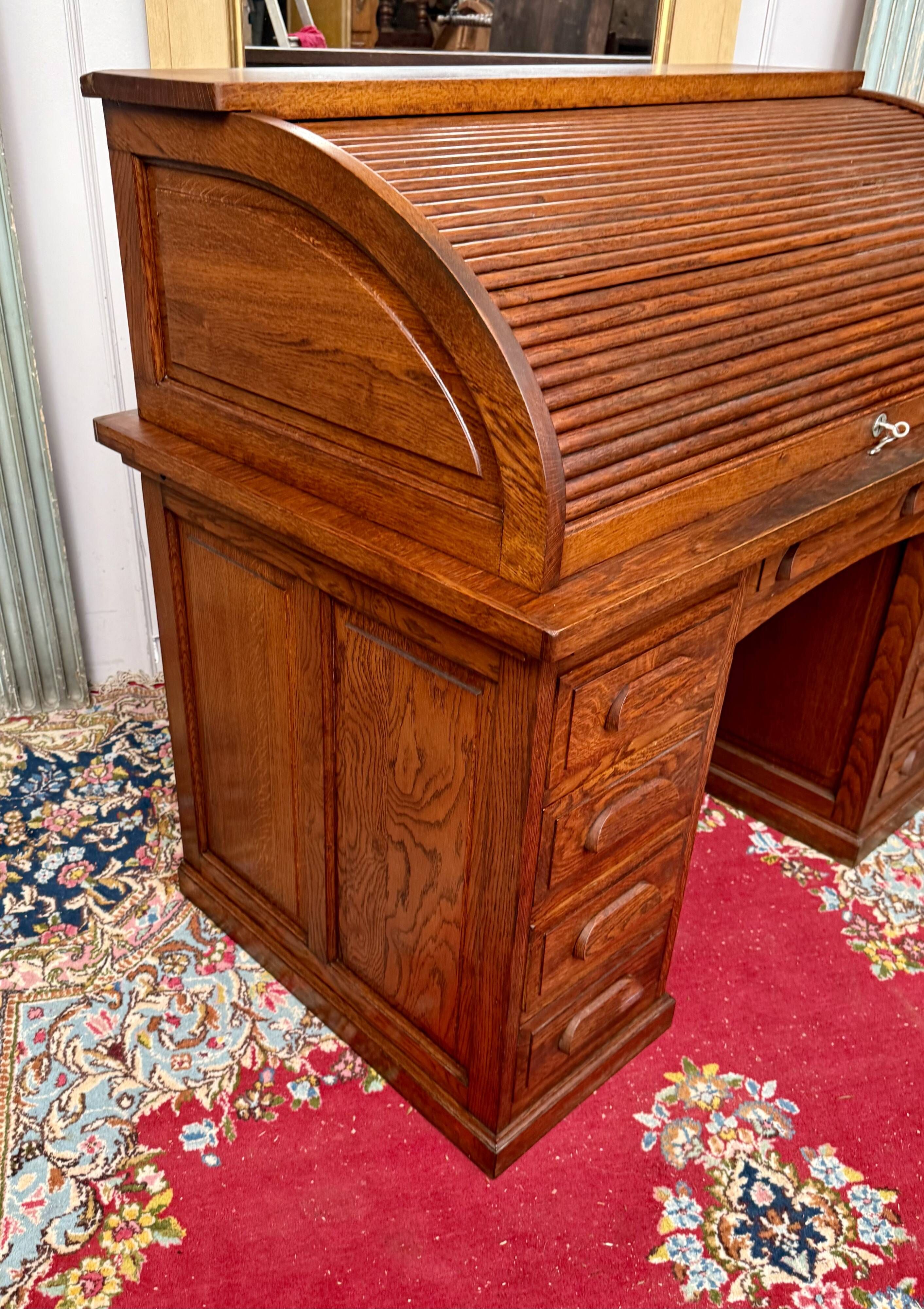 American desk in solid oak