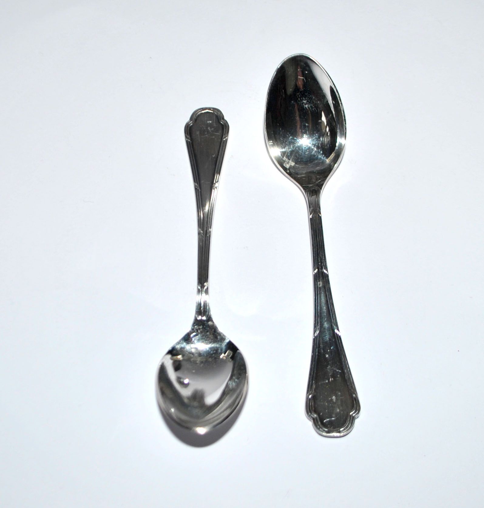 Ercuis set of 2 moka teaspoons Trianon in silver-plated metal with crossed ribbon 11 cm