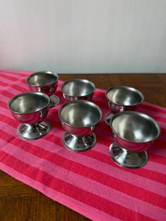 Set of 6 stainless steel egg cups