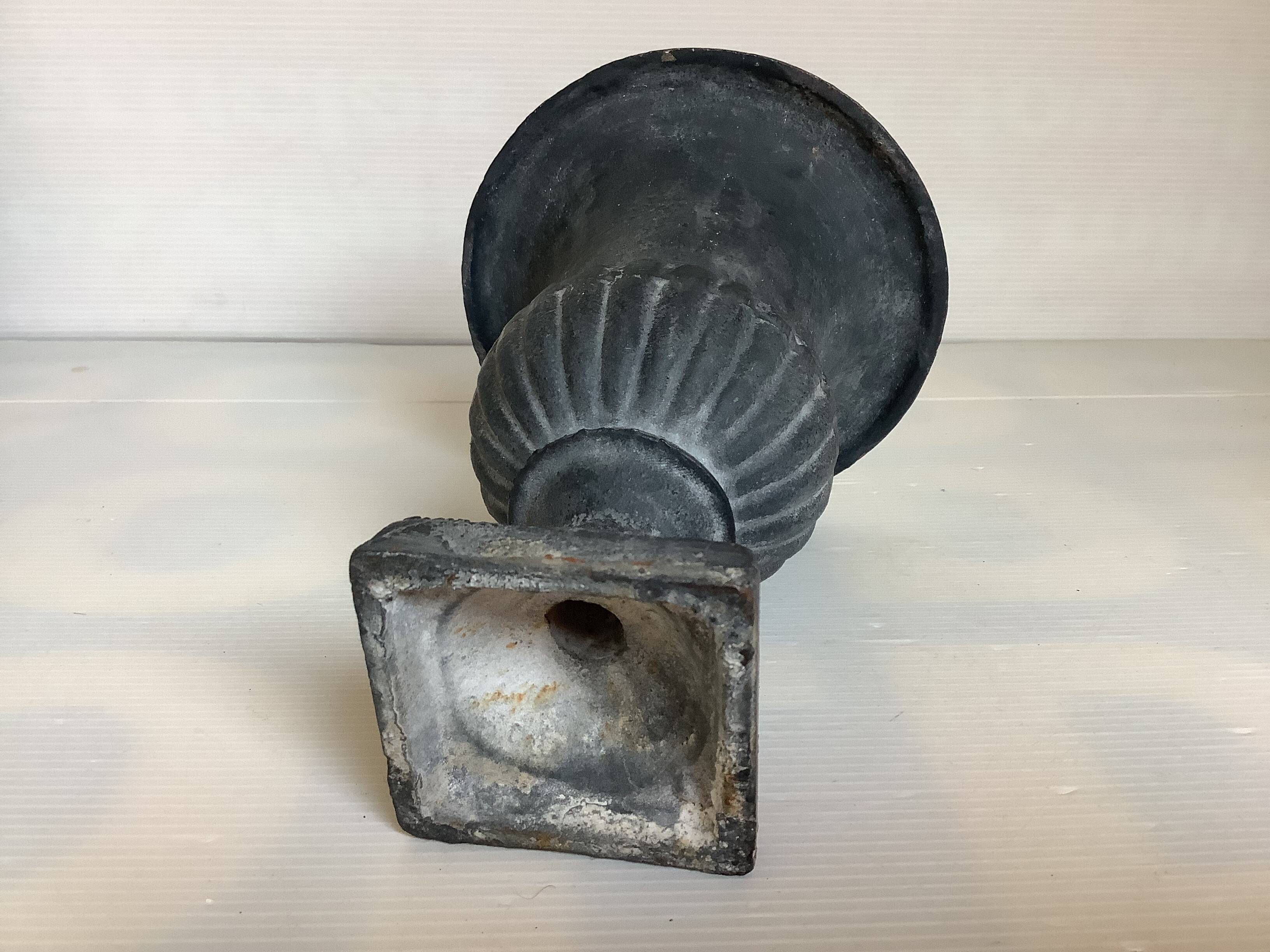 Medici cast iron planter vase
