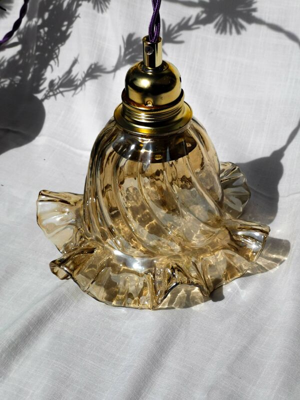 Suspension tulipe verre ambré